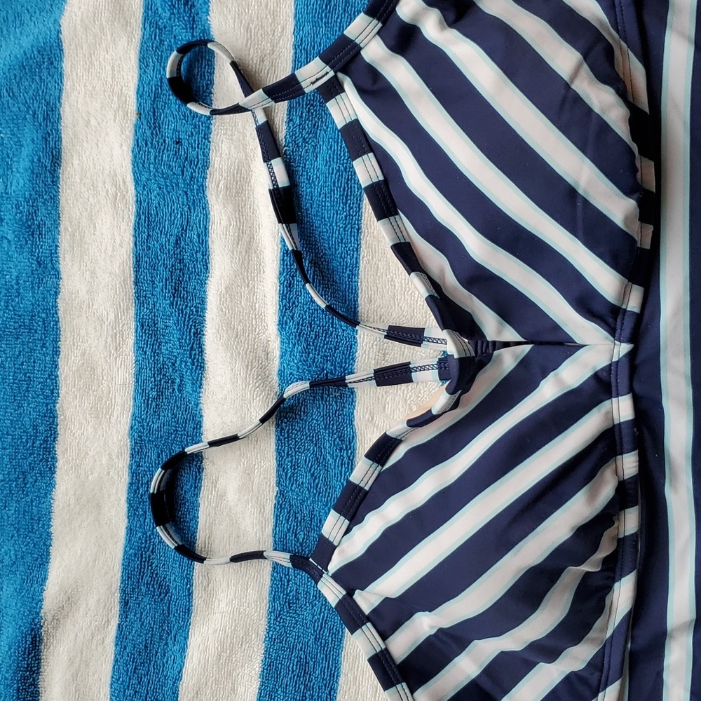 KONA SOL LARGE TANKINI TOP - Picture 2 of 10